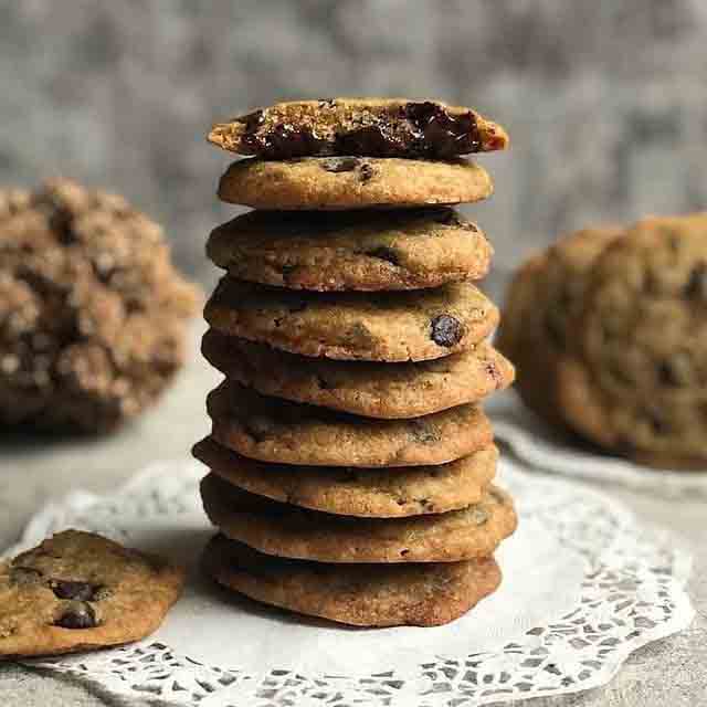 chewy choco chips cookies